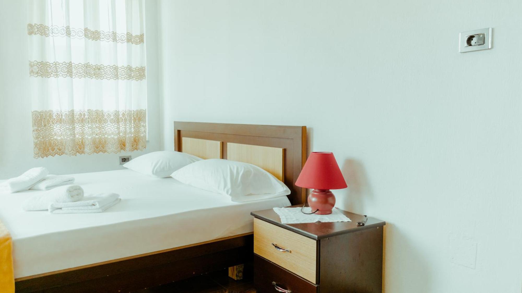 Guesthouse Shtino Gjirokaster Bagian luar foto