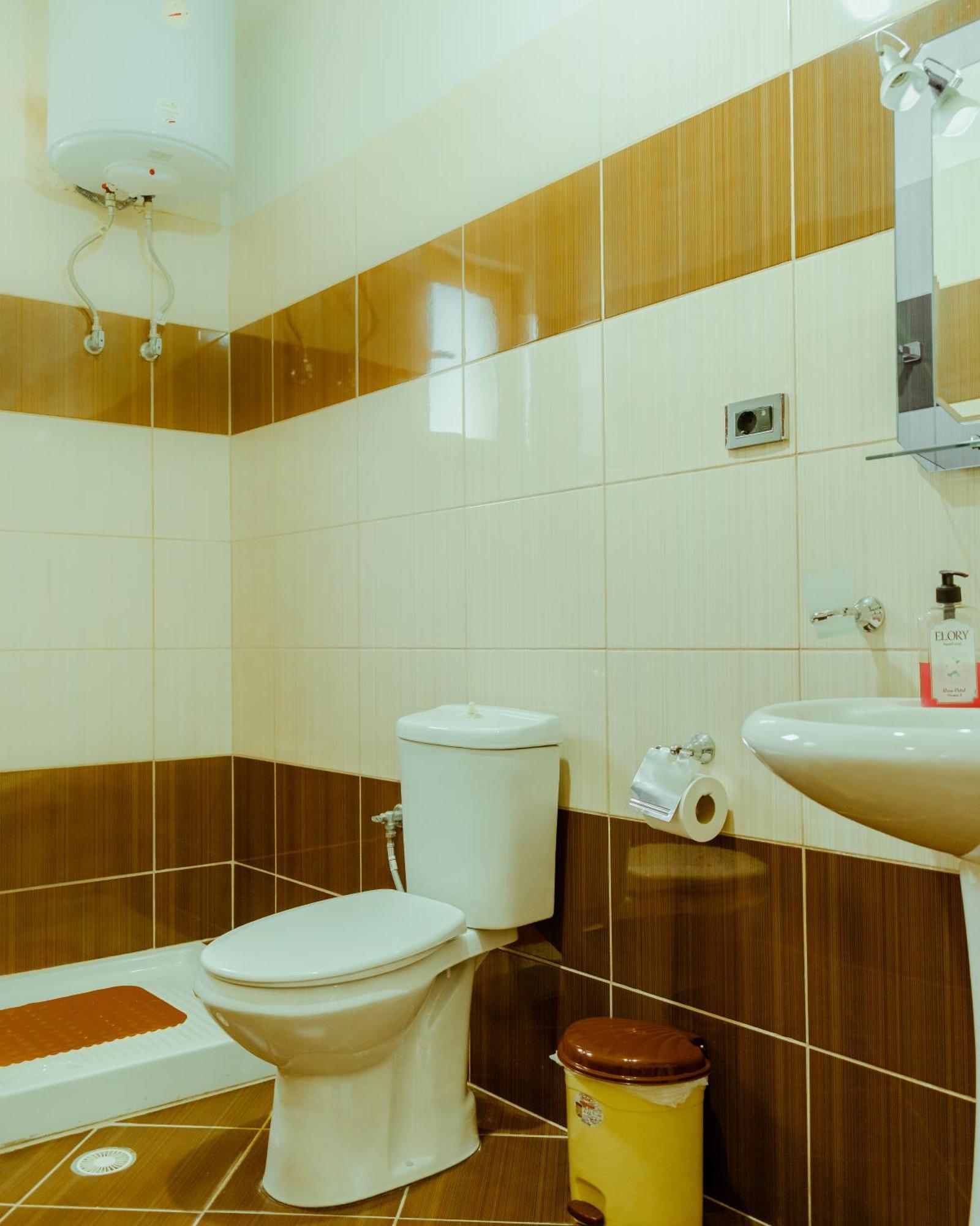 Guesthouse Shtino Gjirokaster Bagian luar foto
