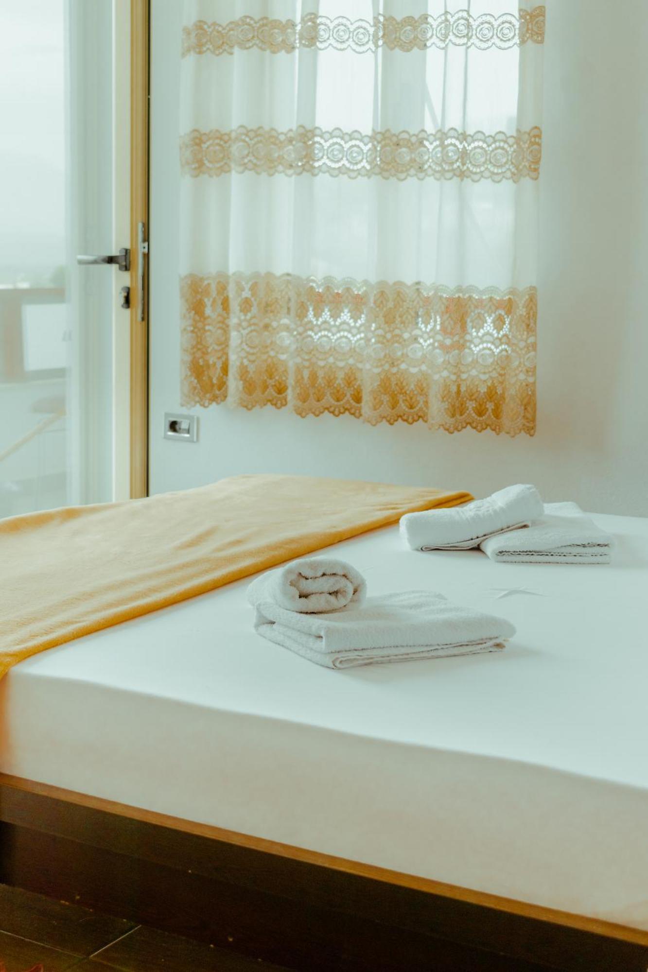 Guesthouse Shtino Gjirokaster Bagian luar foto
